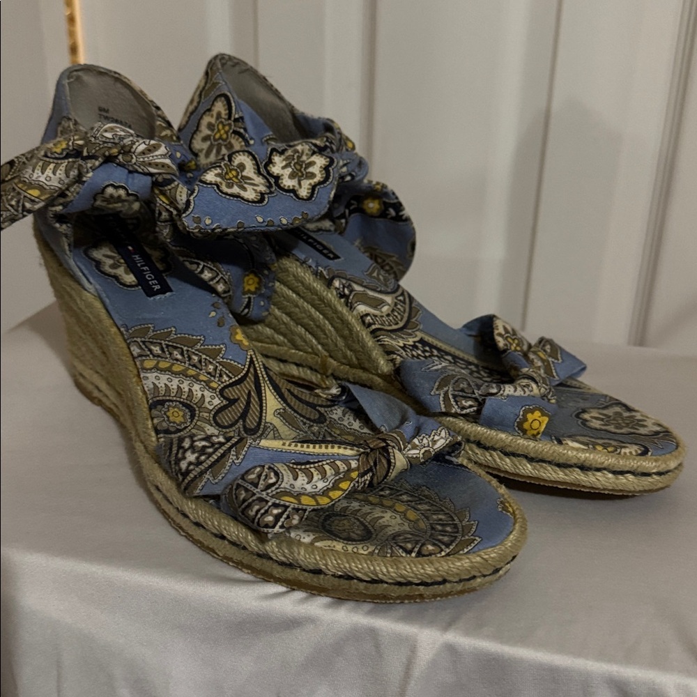 Tommy Hilfiger Blue and Tan Patterned Wedge Sandals